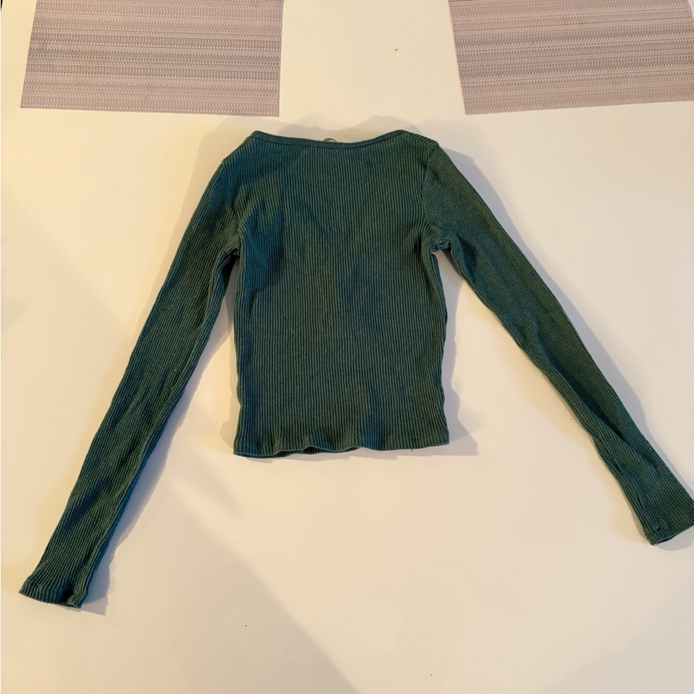 Pull&Bear Teal Ribbed V-Neck Buttoned Top - Picture 4 of 4